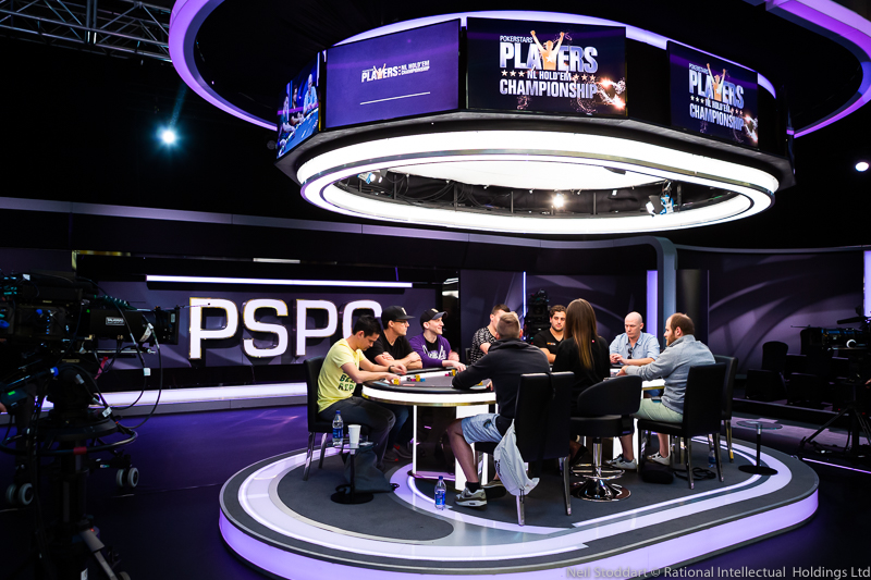 NEIL4017_TV_Table_PCA2019_Neil Stoddart